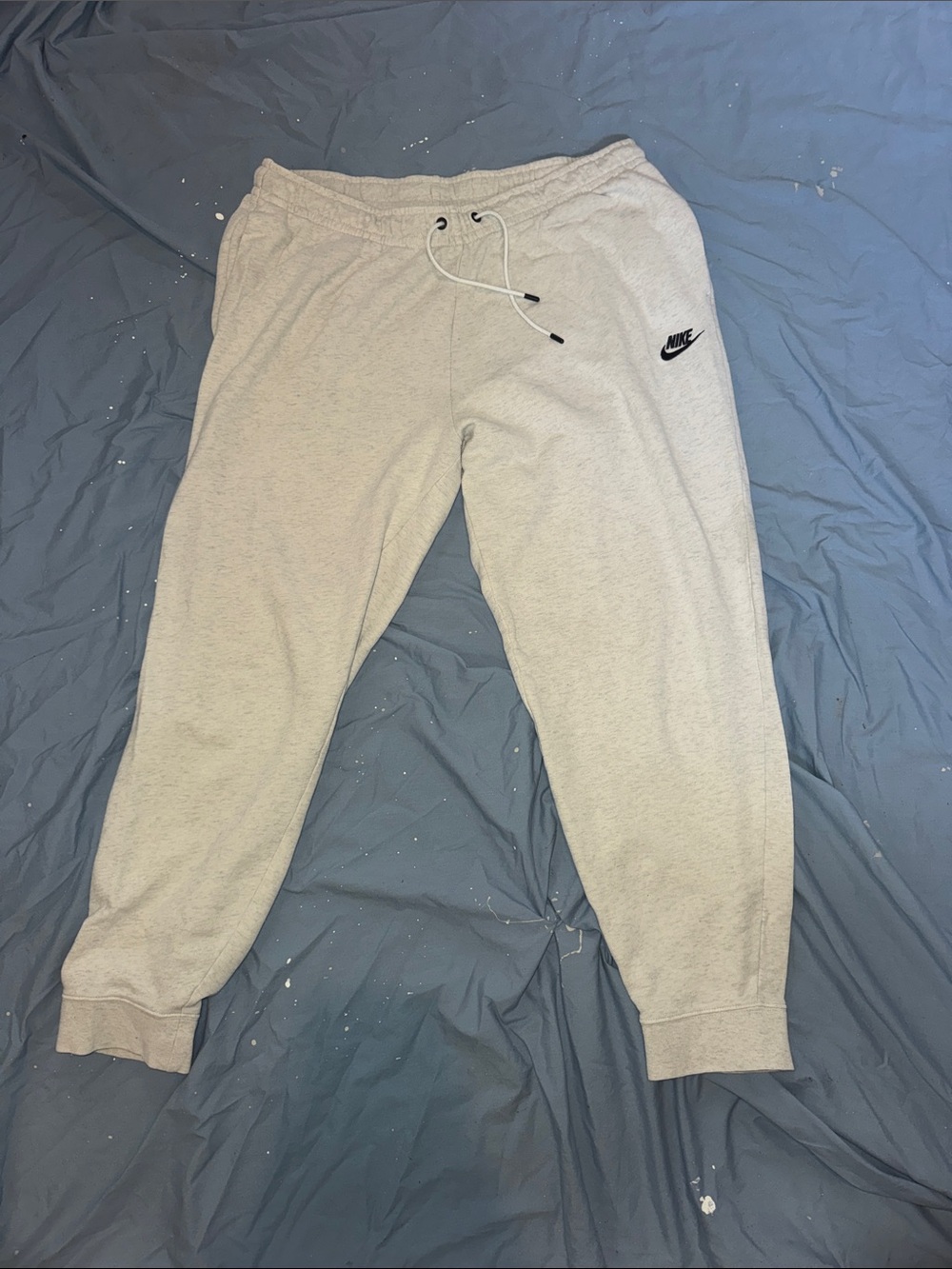 Nike Women’s Grey/white Fleece Jogger Bottoms